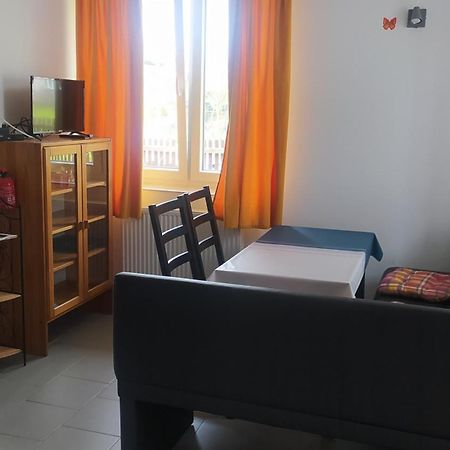 Gdow Riverside Apartments And Tours Номер фото